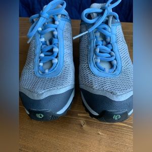 Pearl Izumi X-Alp Seek Cycling Shoes Bicycle.  Sz 5.  (European 36).  NWOT. (No…